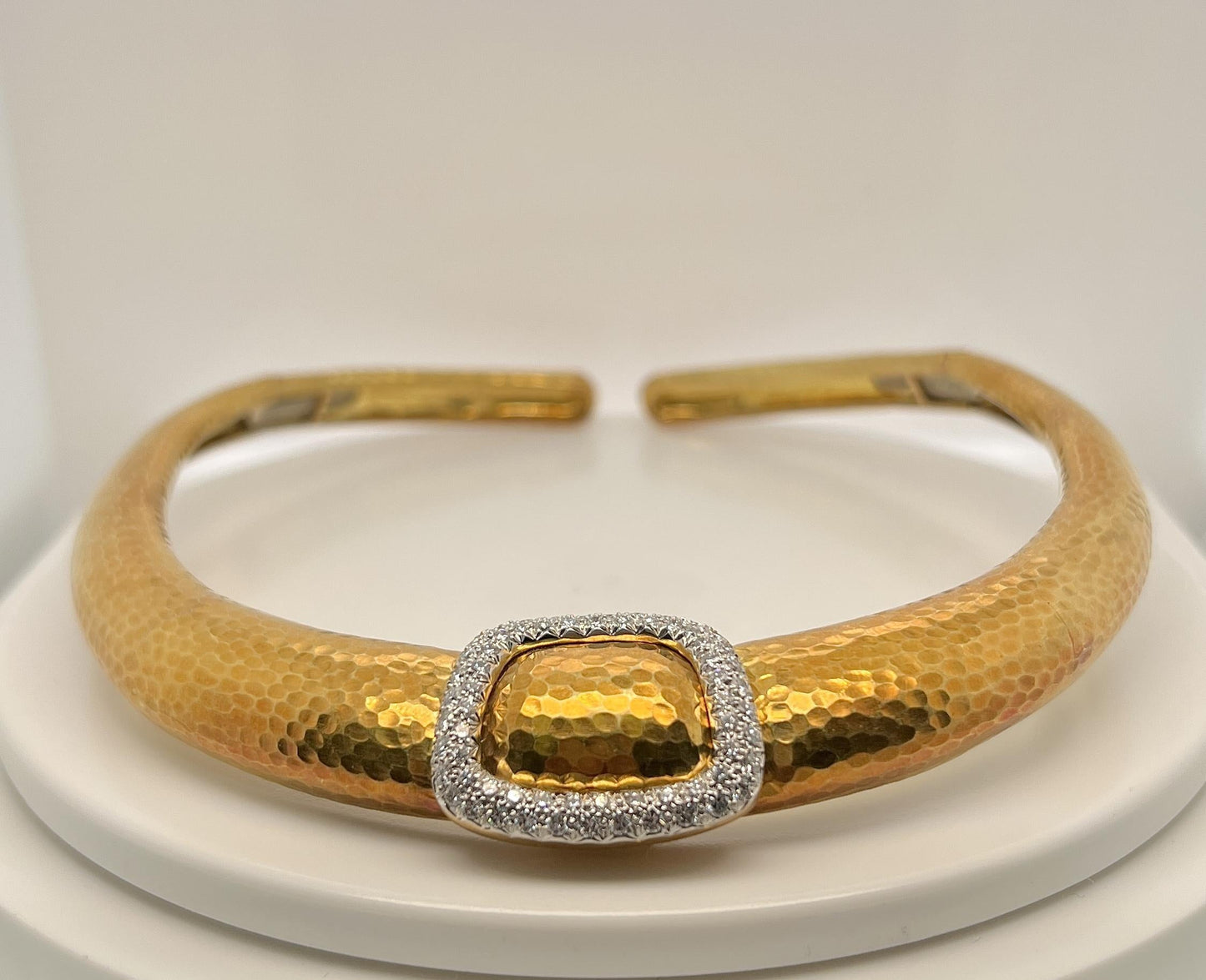 Andrew Clunn 1970s Diamond Hammered Gold Platinum Buckle Collar Necklace