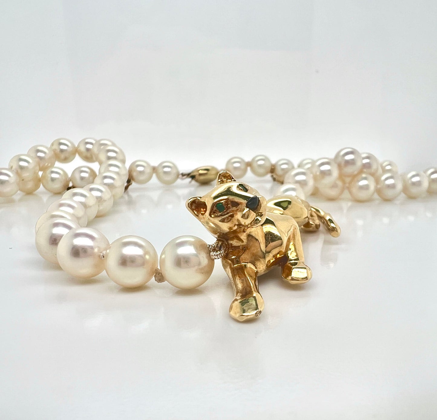 Cartier Vintage 18K Yellow Gold Panthere Emerald and Pearl Necklace
