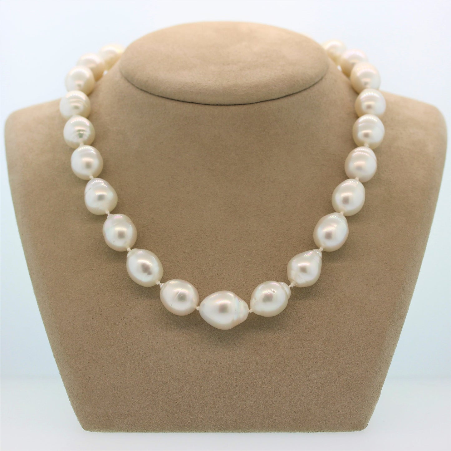 Baroque Pearl Gold Necklace