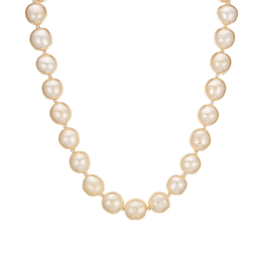 1995 Vintage Chanel Choker Necklace Large 14.5mm Faux Pearls Yellow Gold Tone